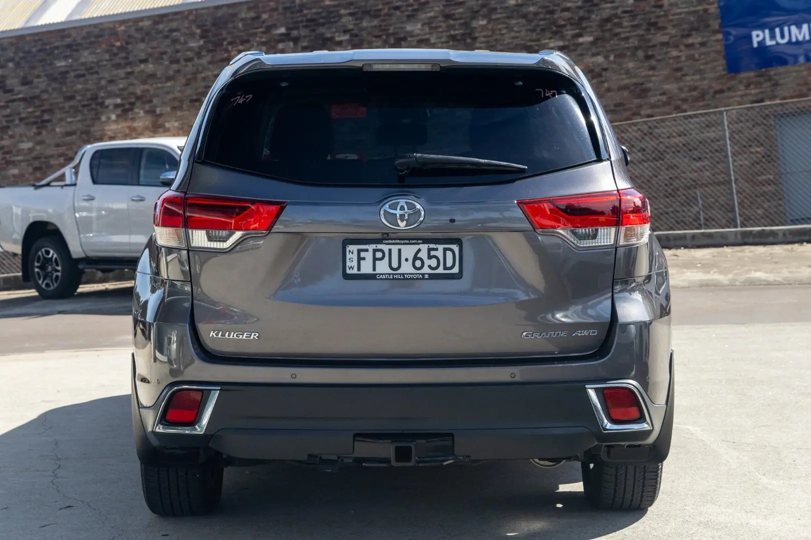 2017 Toyota Kluger Gallery Image 5