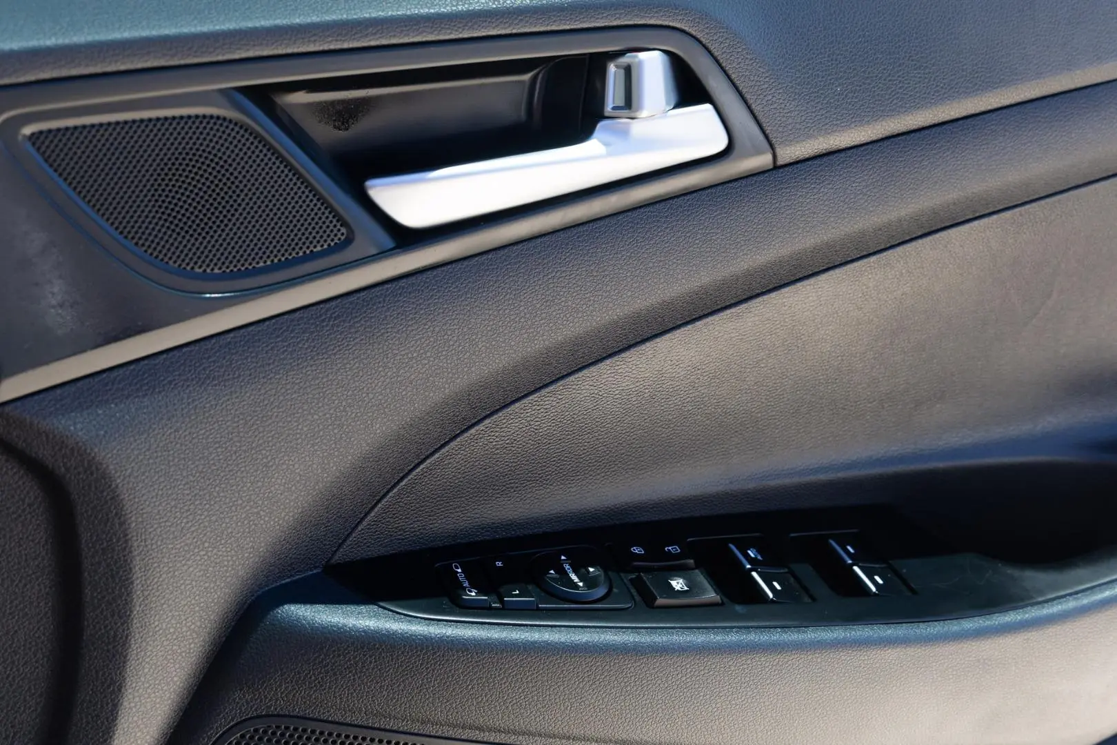 2020 Hyundai Tucson Gallery Image 16