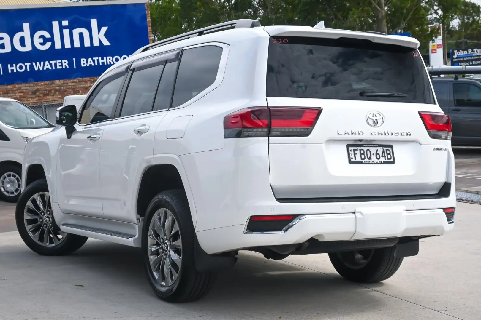 2023 Toyota Landcruiser Gallery Image 2