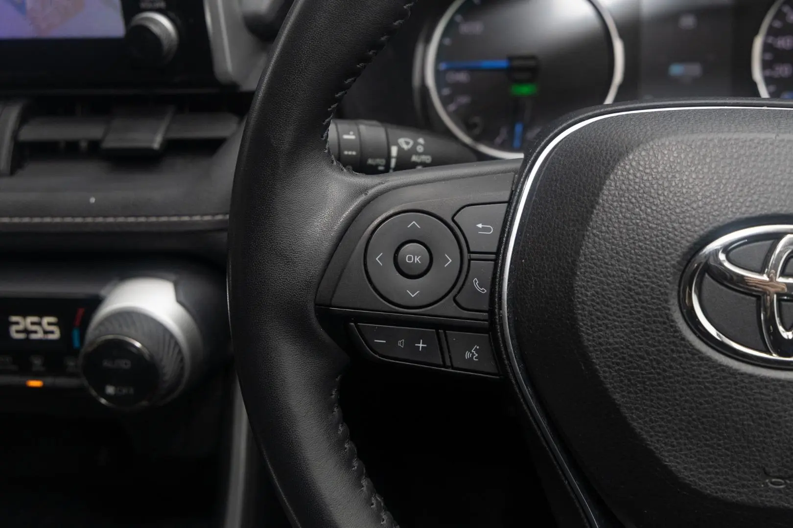 2022 Toyota RAV4 Gallery Image 11