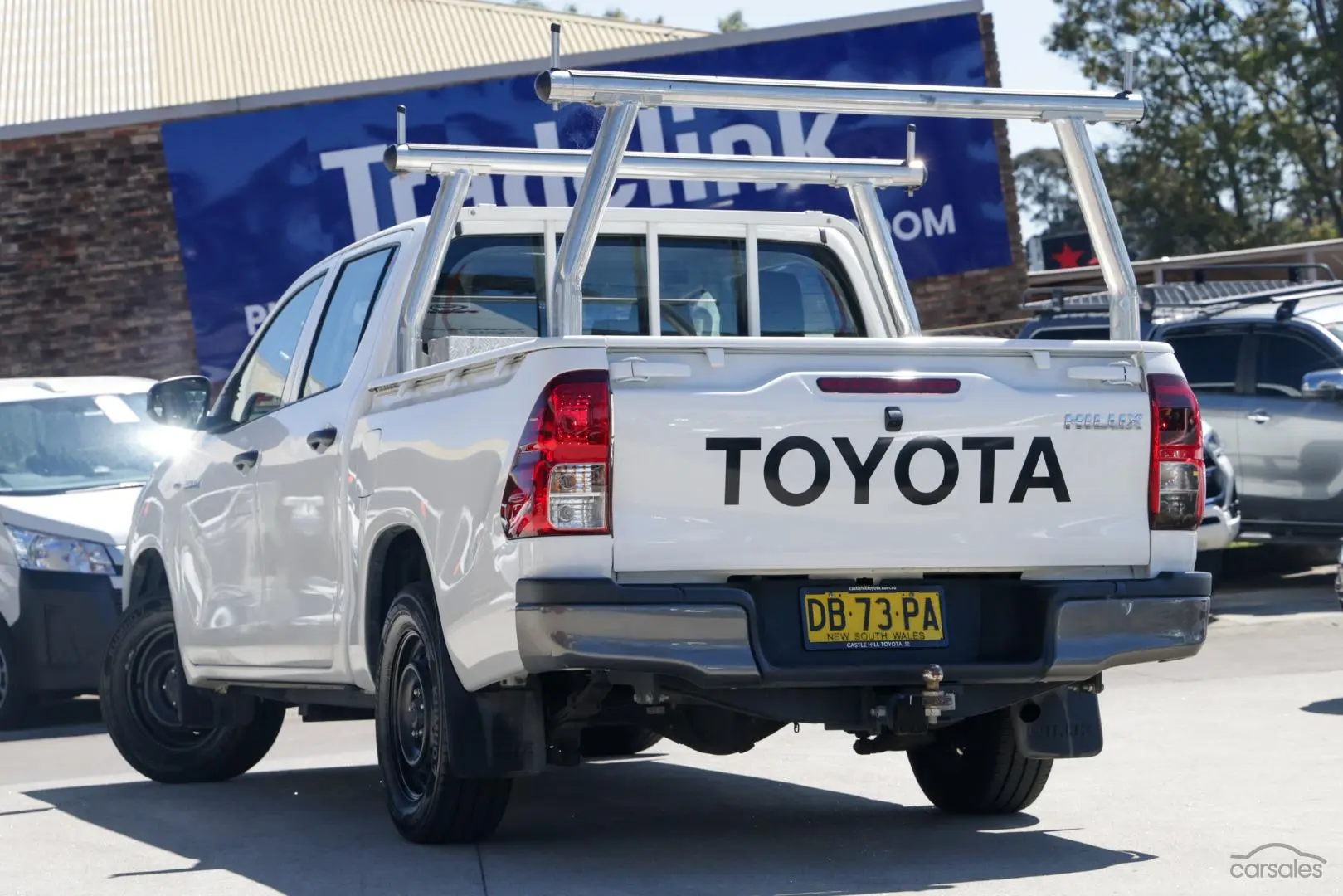 2021 Toyota Hilux Image 2