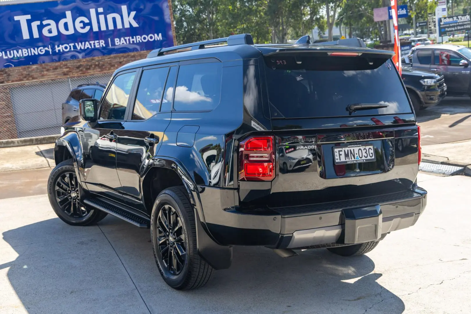 2024 Toyota Landcruiser Prado Gallery Image 2