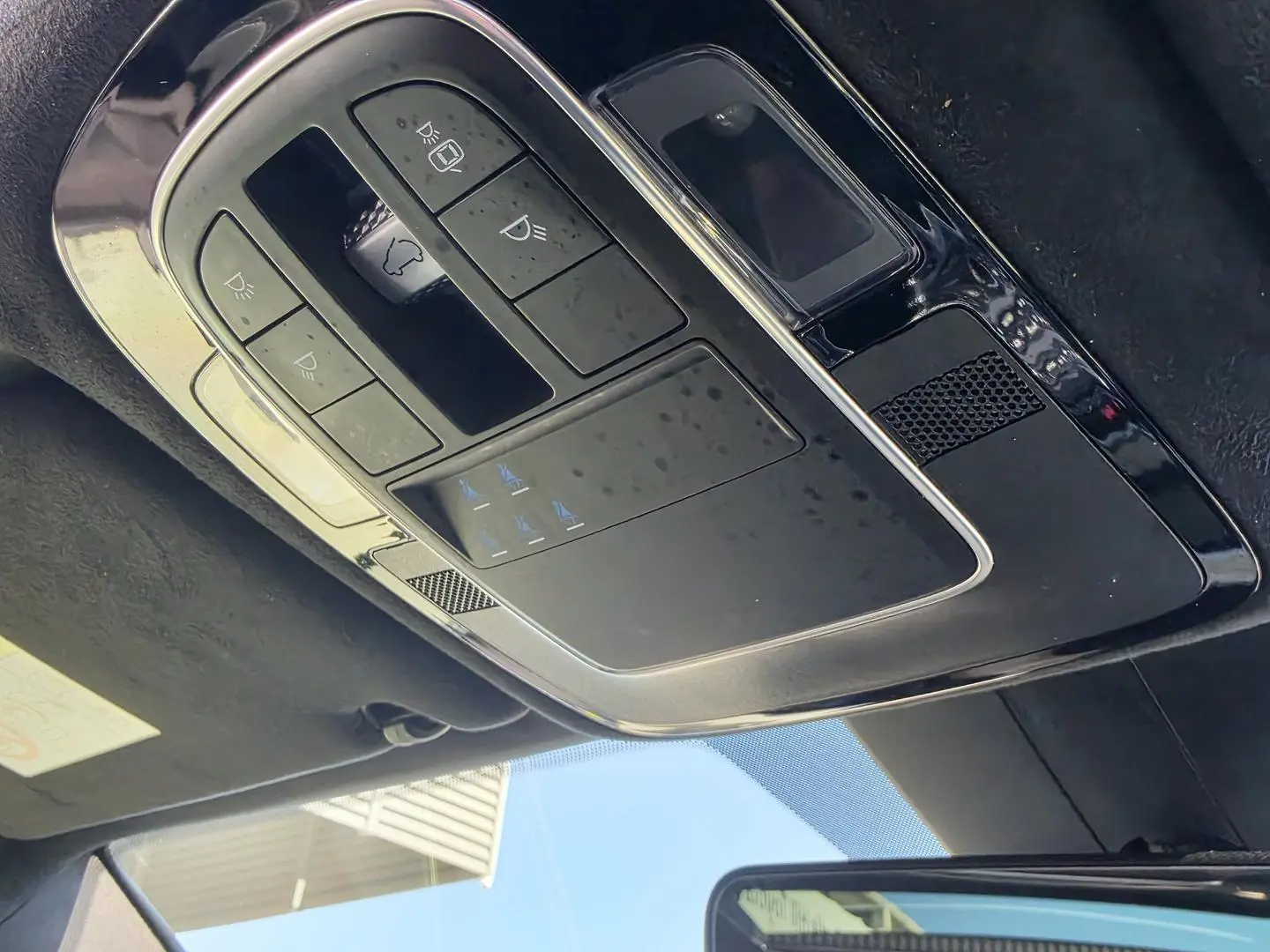 2023 Hyundai Santa Fe Gallery Image 30