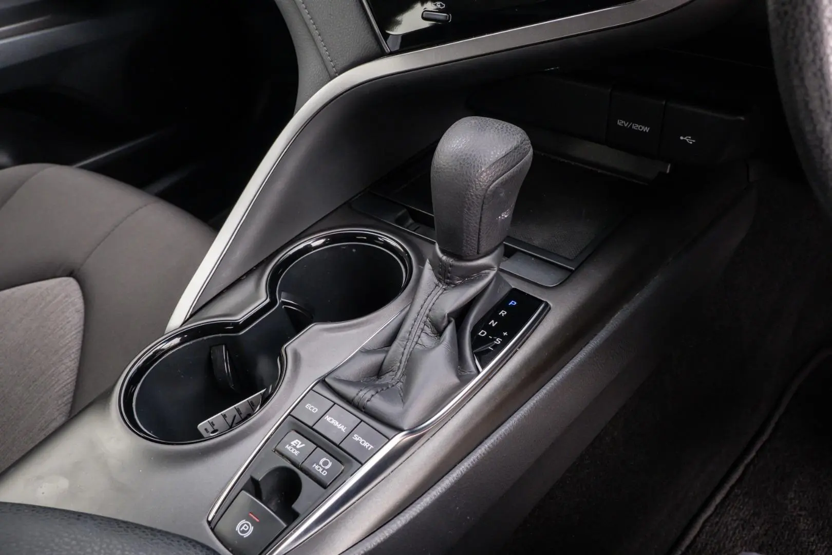 2024 Toyota Camry Gallery Image 14