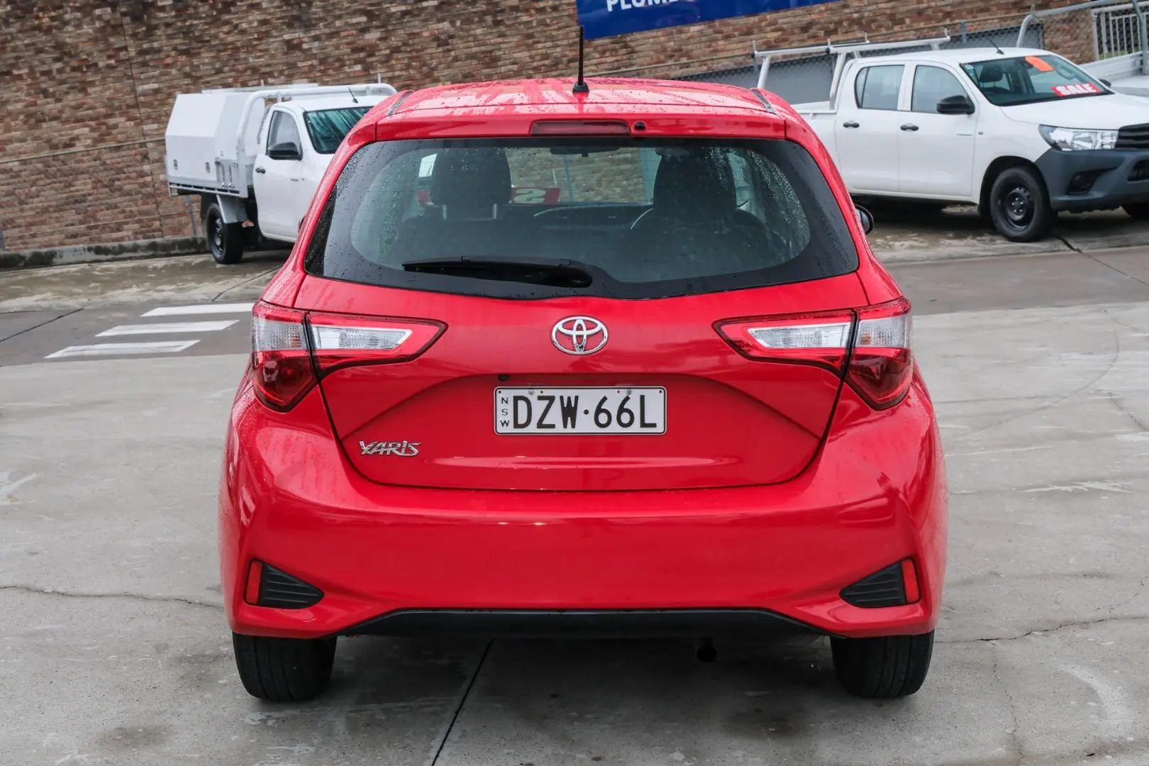 2018 Toyota Yaris Gallery Image 5