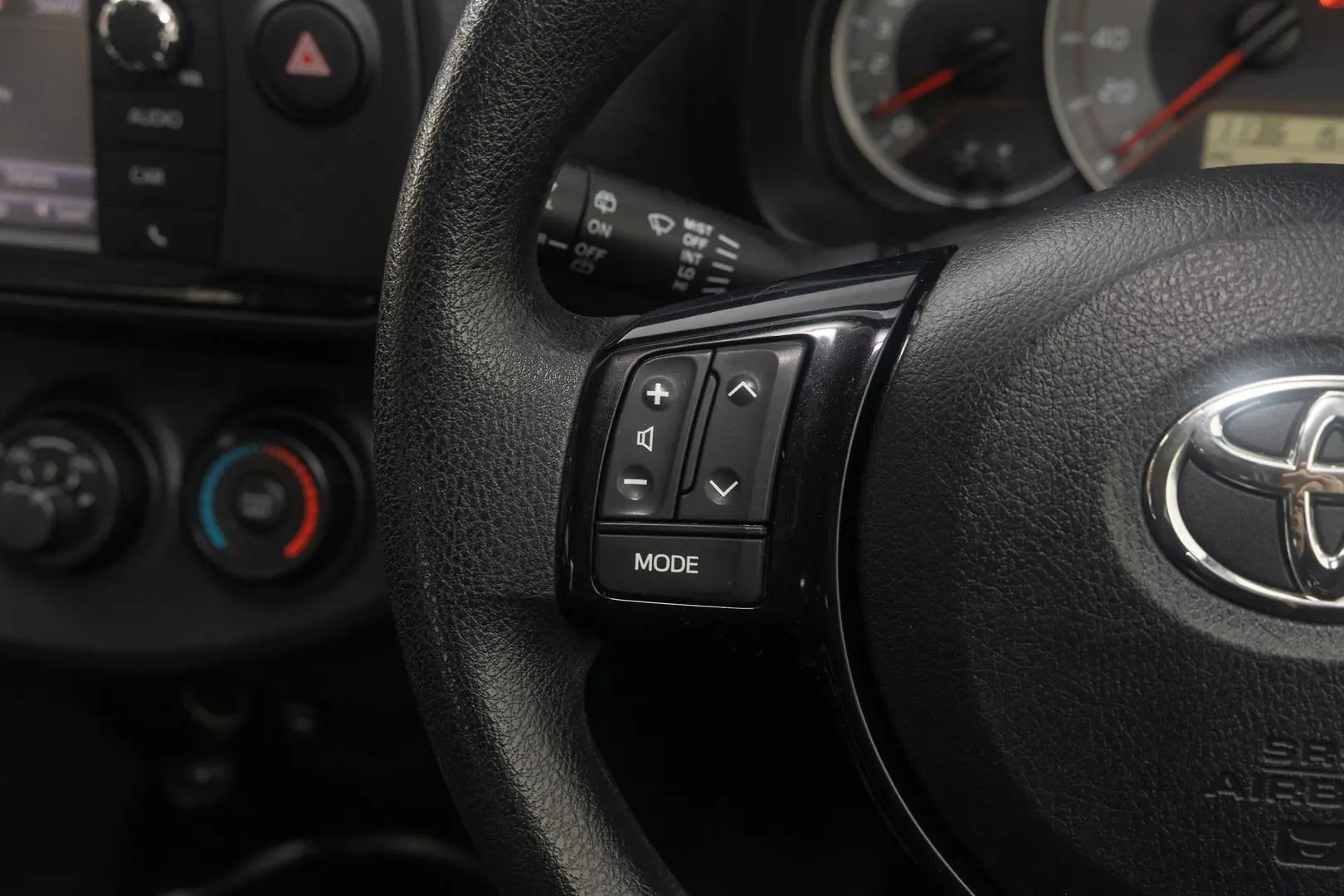 2019 Toyota Yaris Gallery Image 17