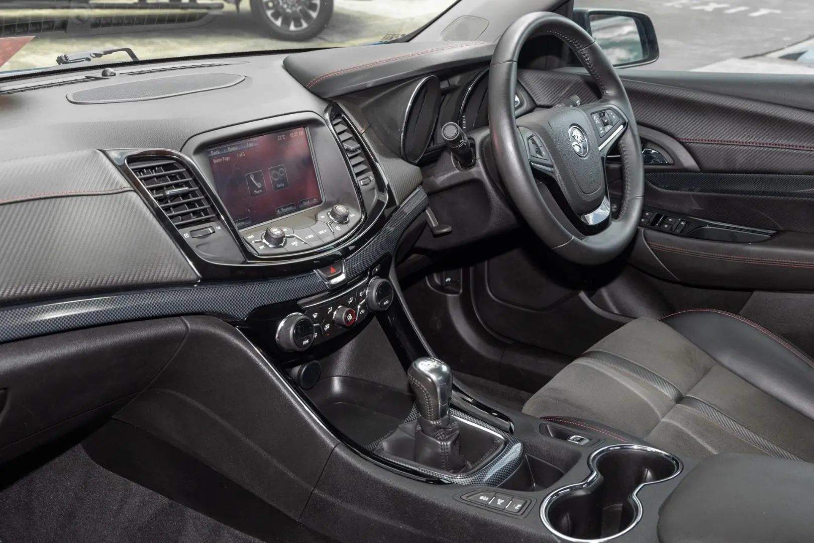 2015 Holden Commodore Gallery Image 8