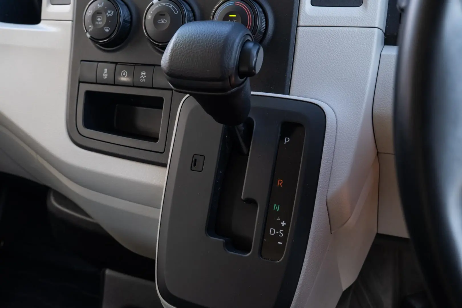 2023 Toyota Hiace Gallery Image 14