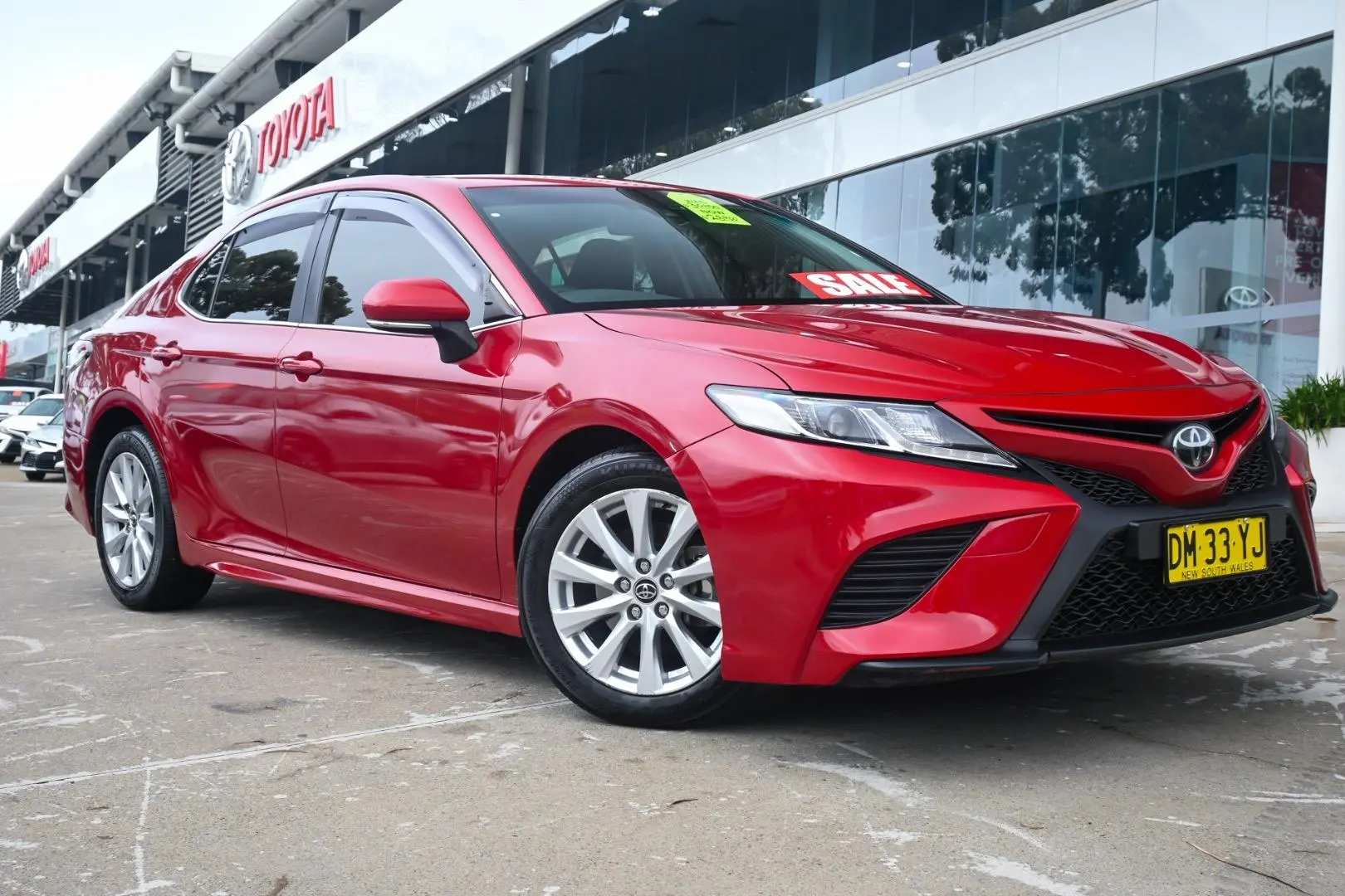 2019 Toyota Camry Gallery Image 1