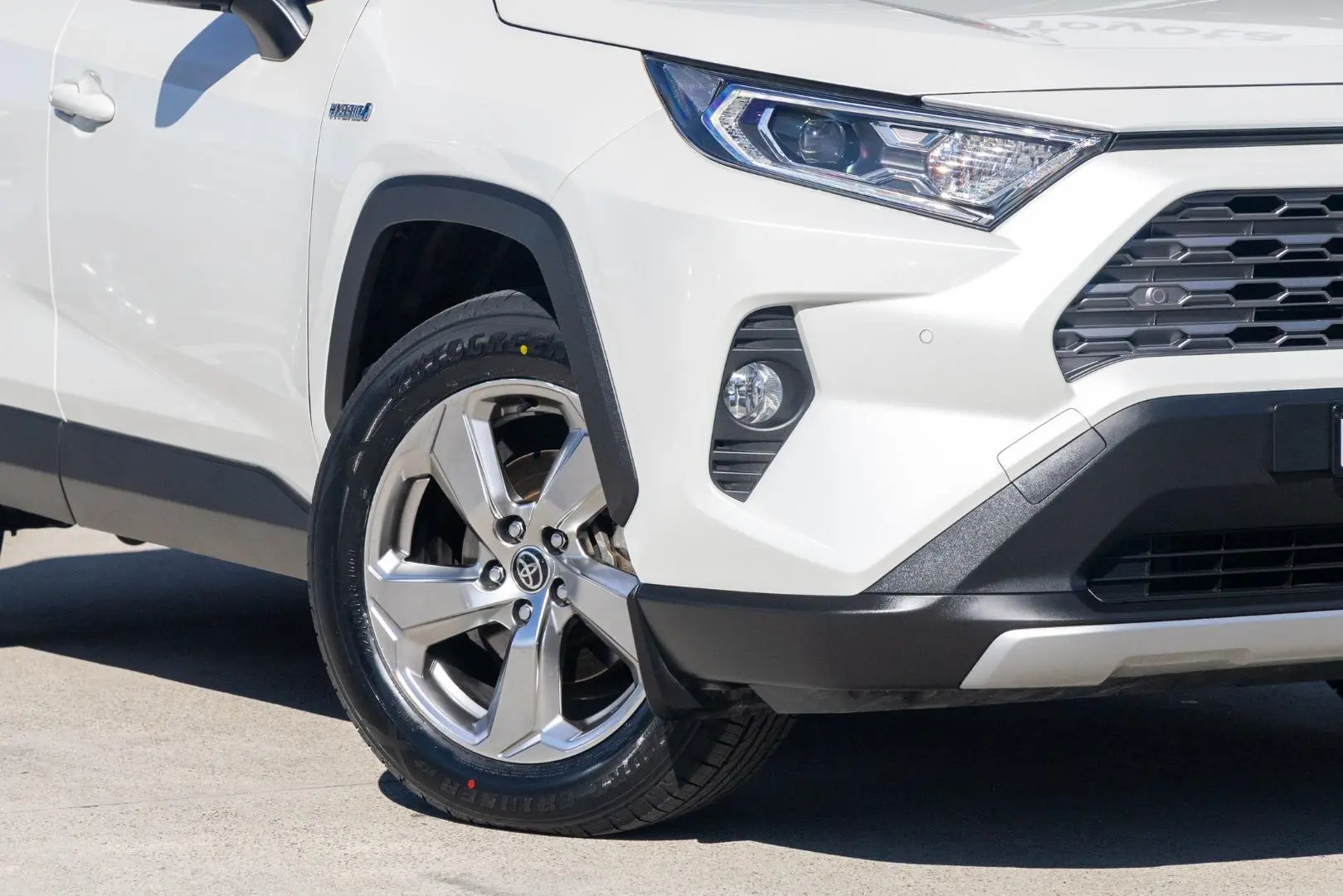 2021 Toyota RAV4 Gallery Image 6