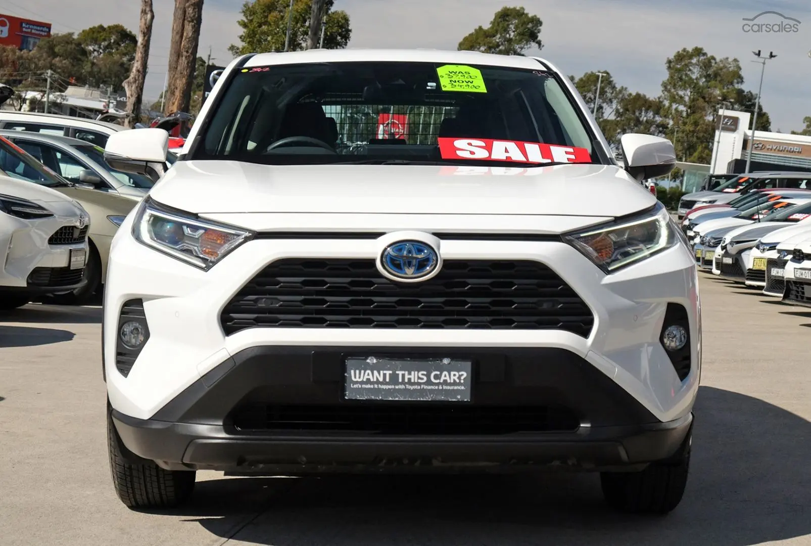 2020 Toyota RAV4 Image 3