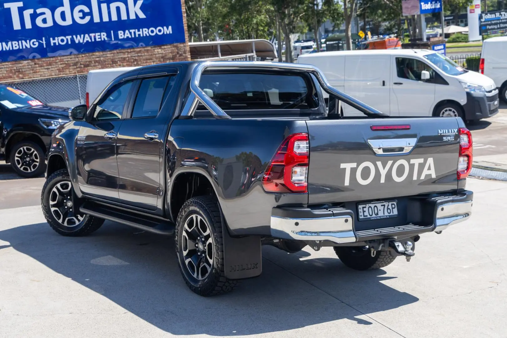 2020 Toyota Hilux Gallery Image 2