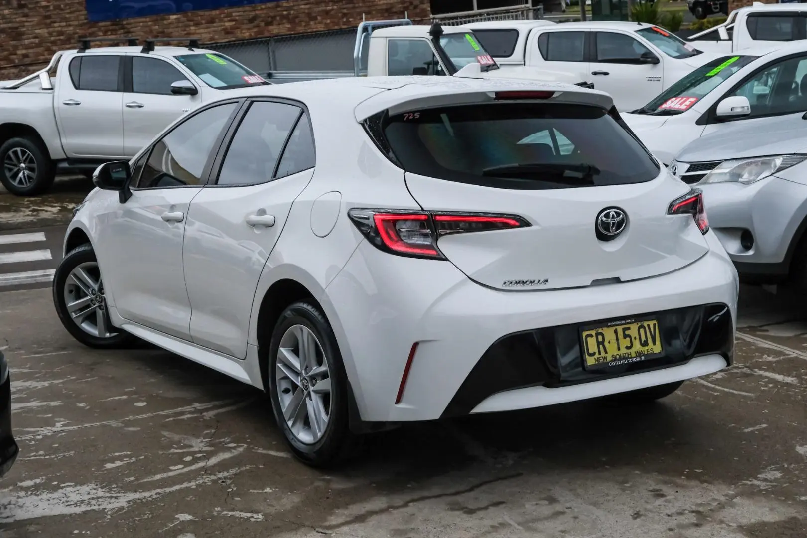 2018 Toyota Corolla Gallery Image 2