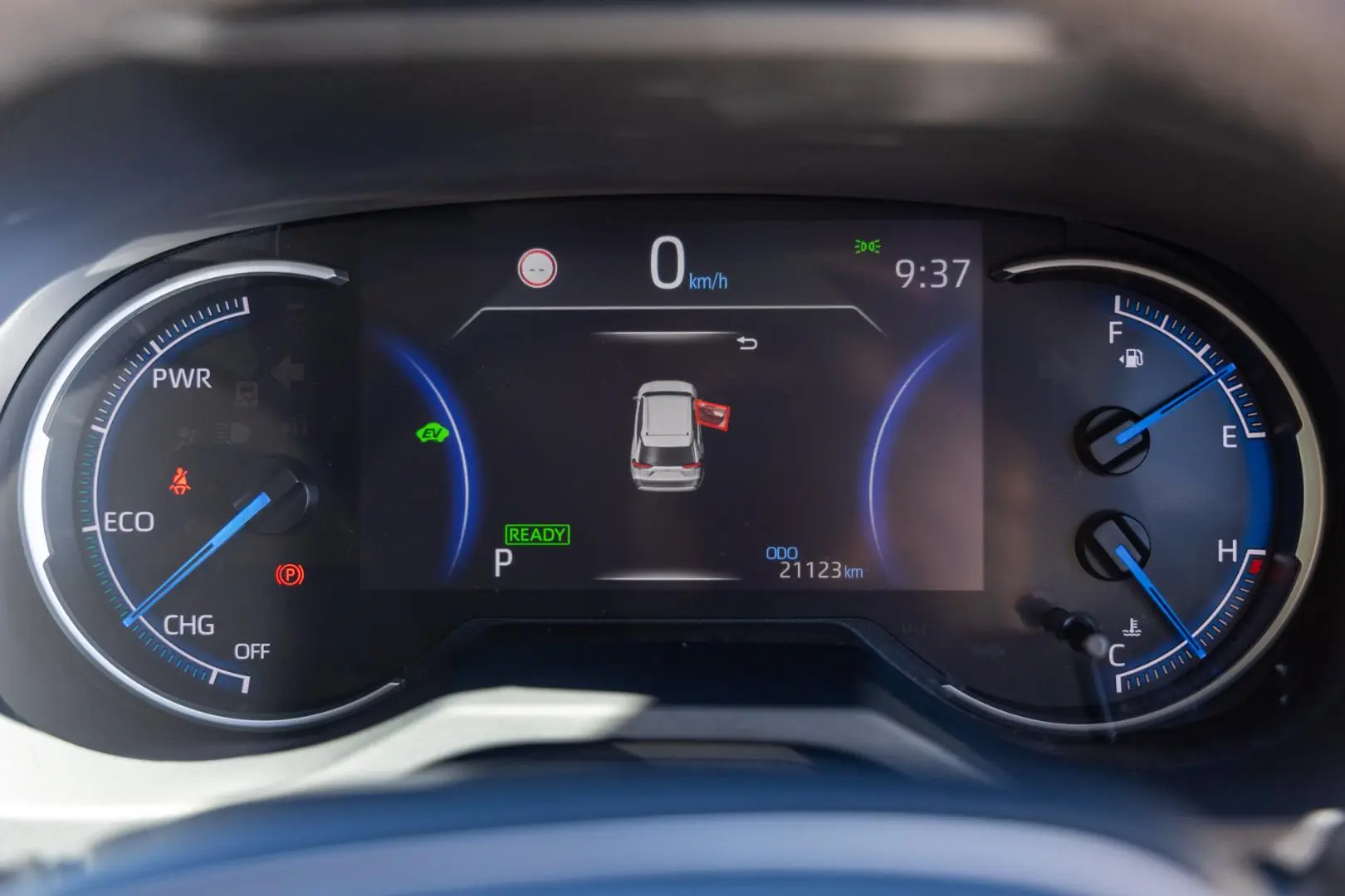 2021 Toyota RAV4 Gallery Image 11