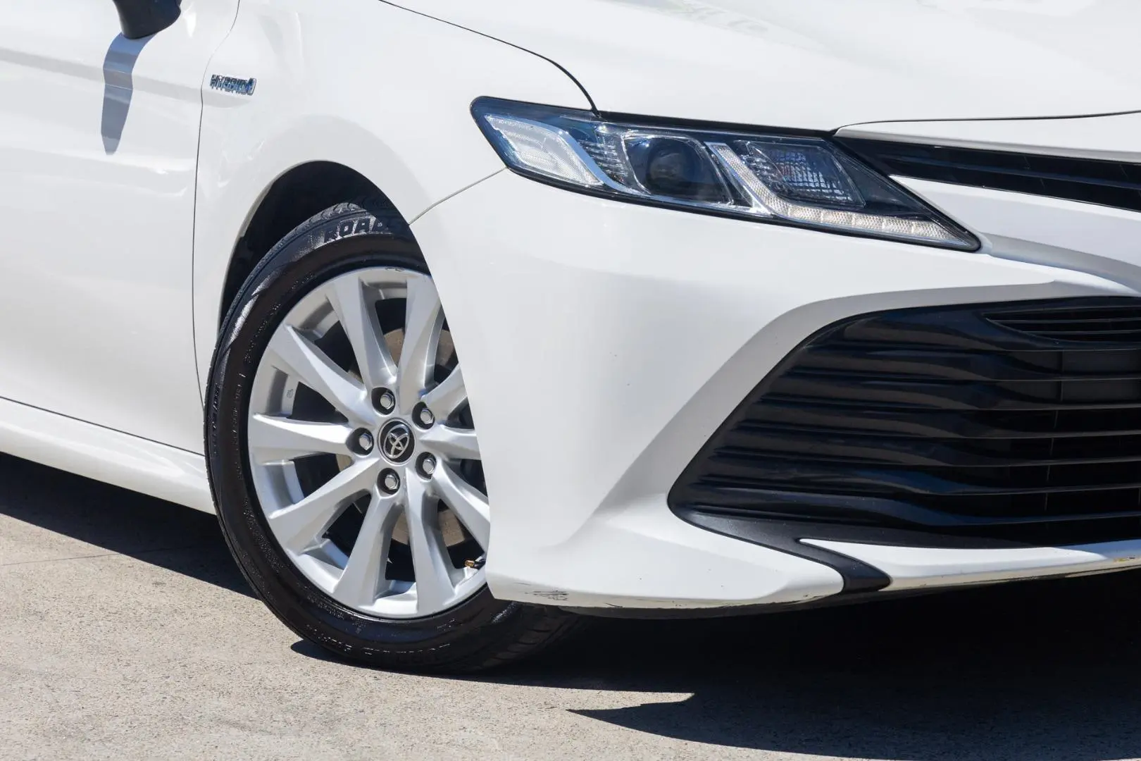 2018 Toyota Camry Gallery Image 6