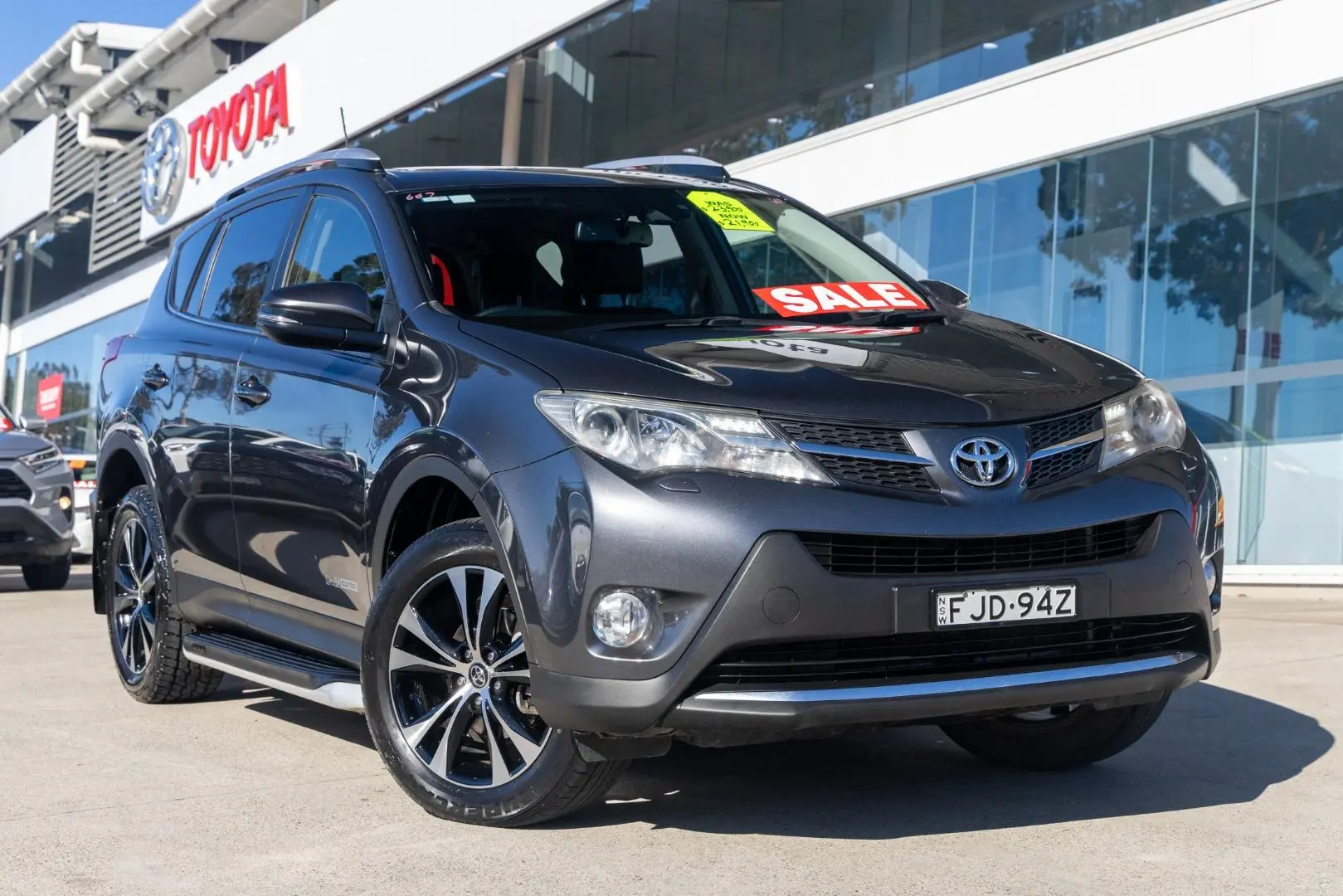 2014 Toyota RAV4 Gallery Image 1