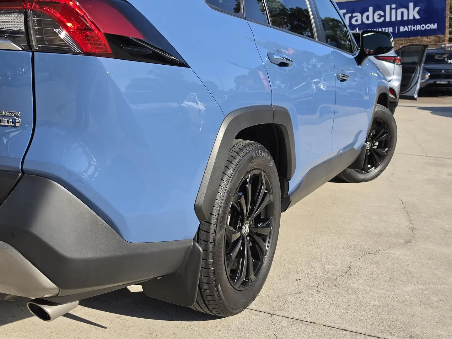 2024 Toyota RAV4 Gallery Image 34