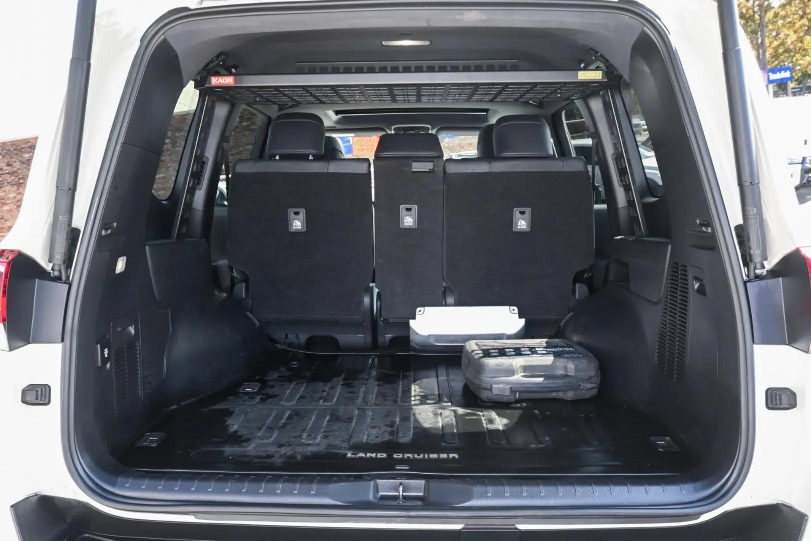 2022 Toyota Landcruiser Gallery Image 23