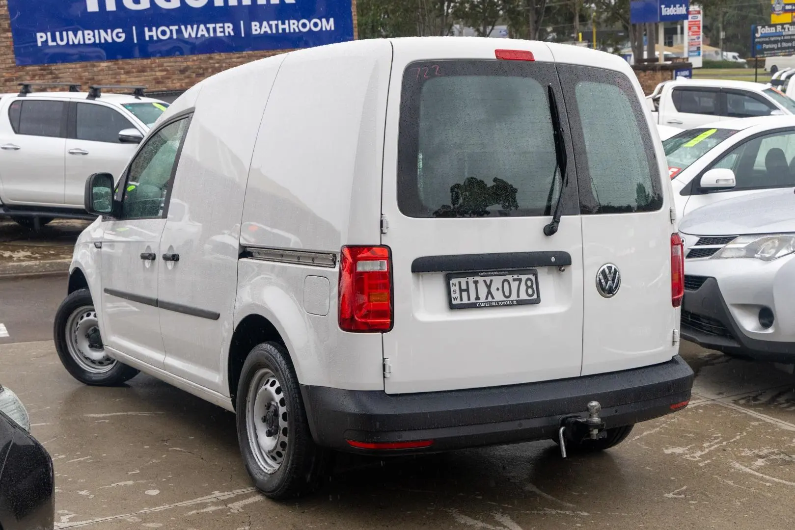 2018 Volkswagen Caddy Gallery Image 2