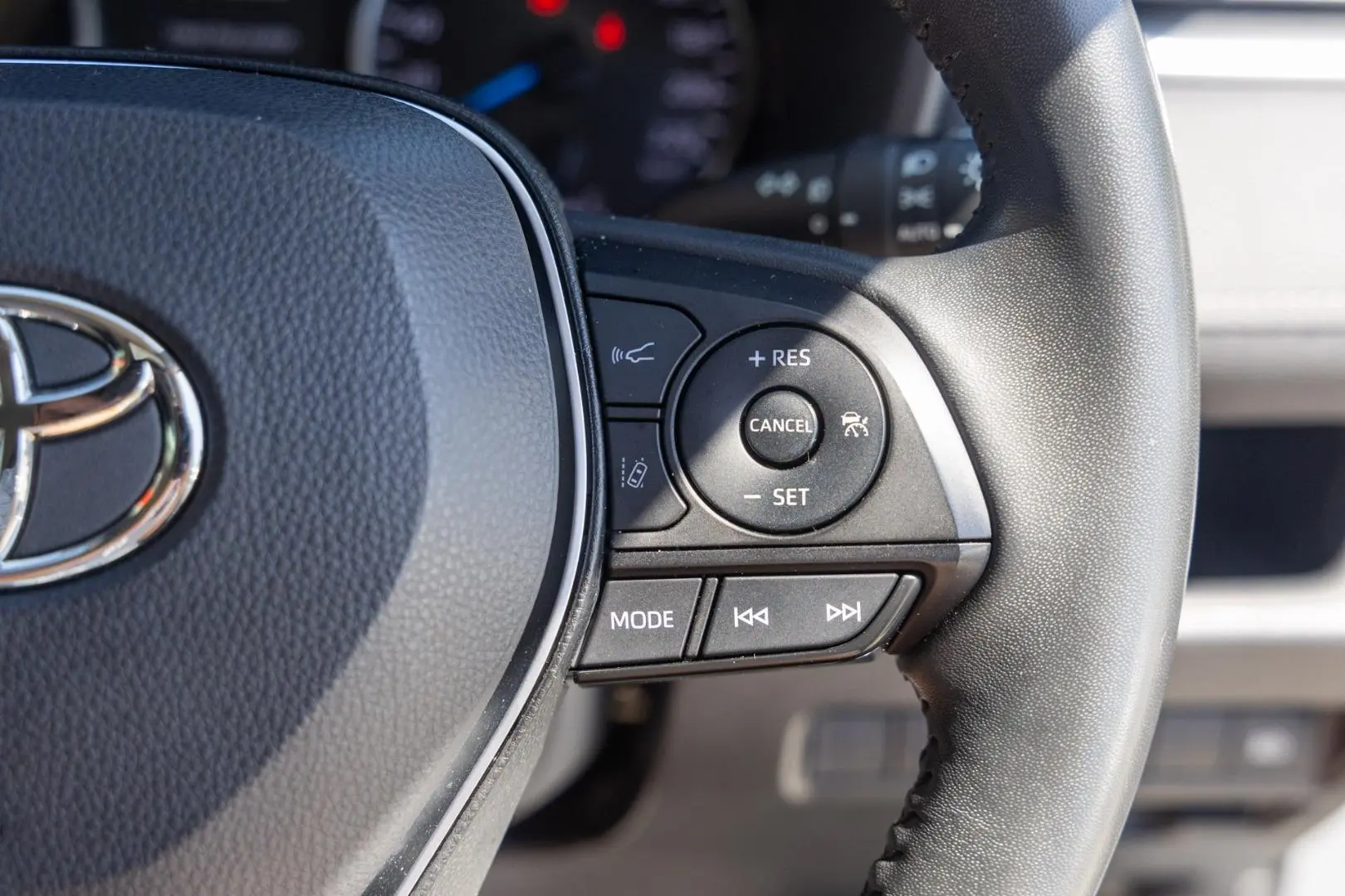 2021 Toyota RAV4 Gallery Image 15