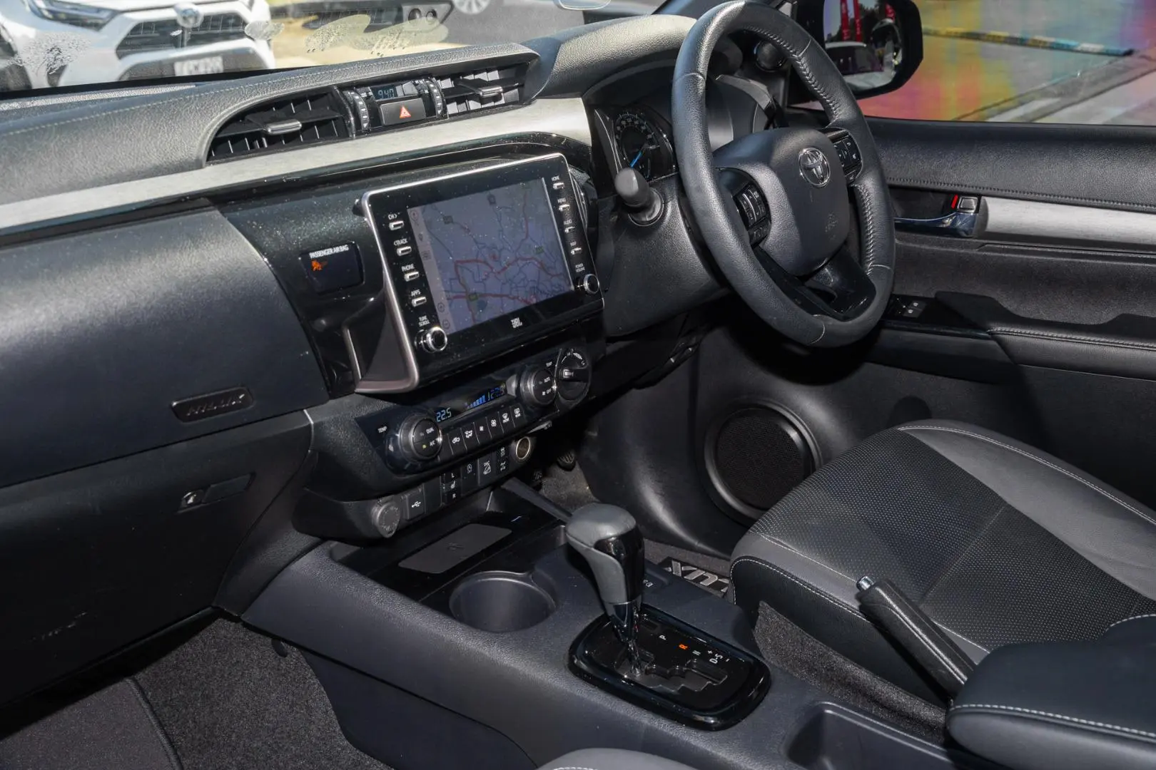 2025 Toyota Hilux Gallery Image 8