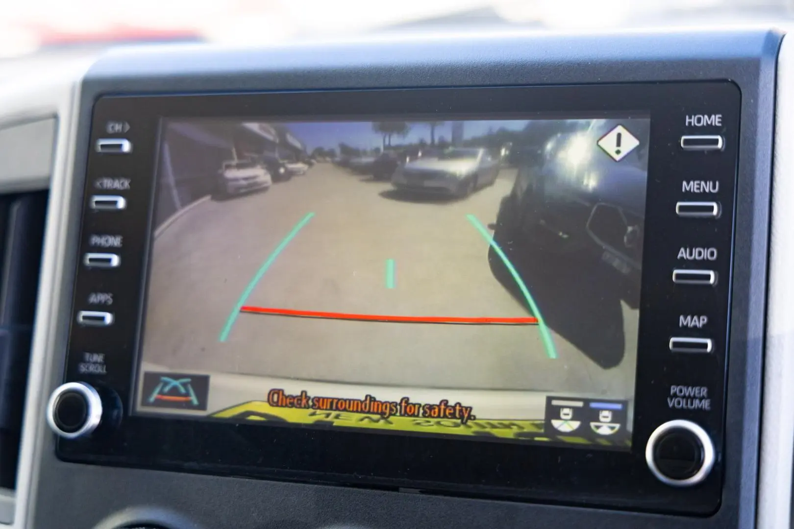 2020 Toyota Hiace Gallery Image 12