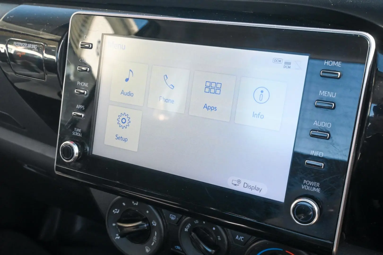 2021 Toyota Hilux Gallery Image 17