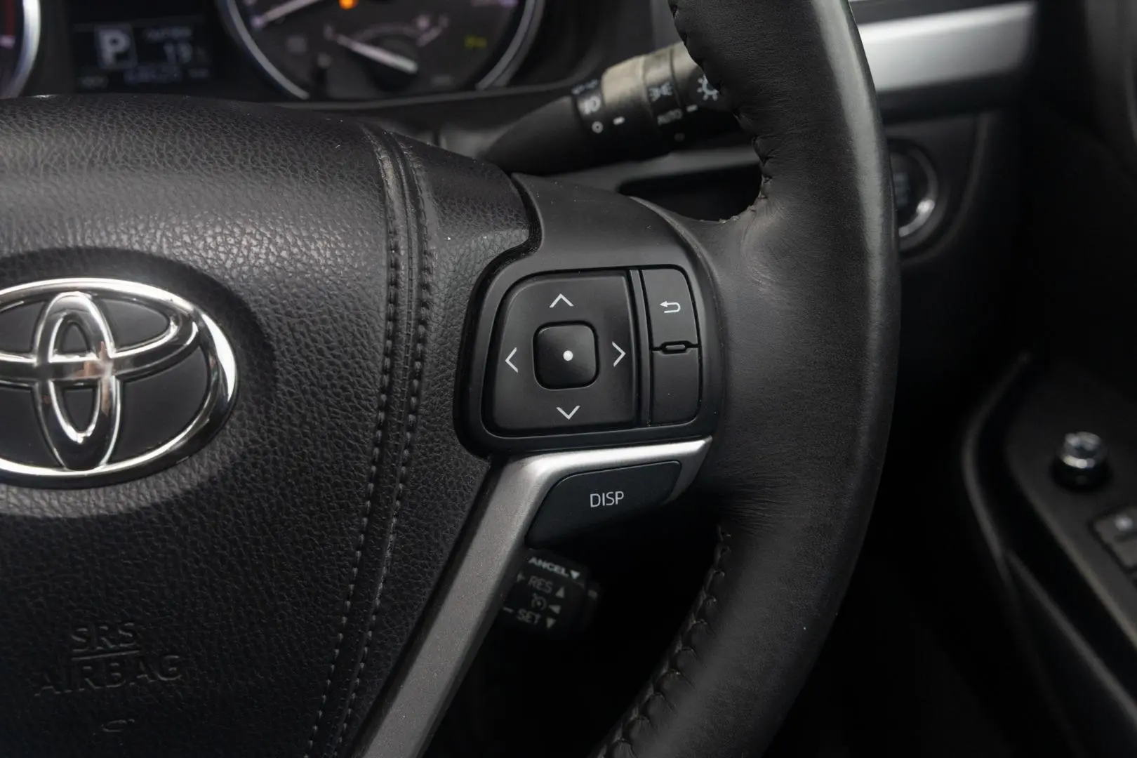 2014 Toyota Kluger Gallery Image 12