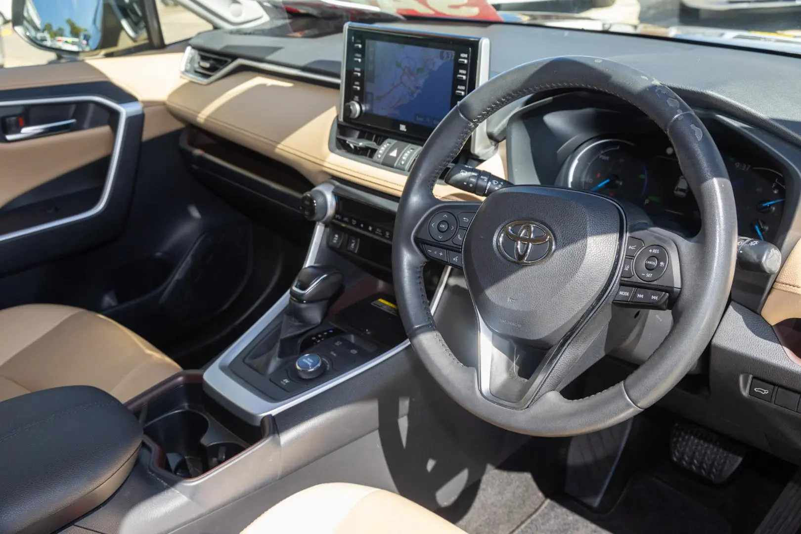 2021 Toyota RAV4 Gallery Image 7