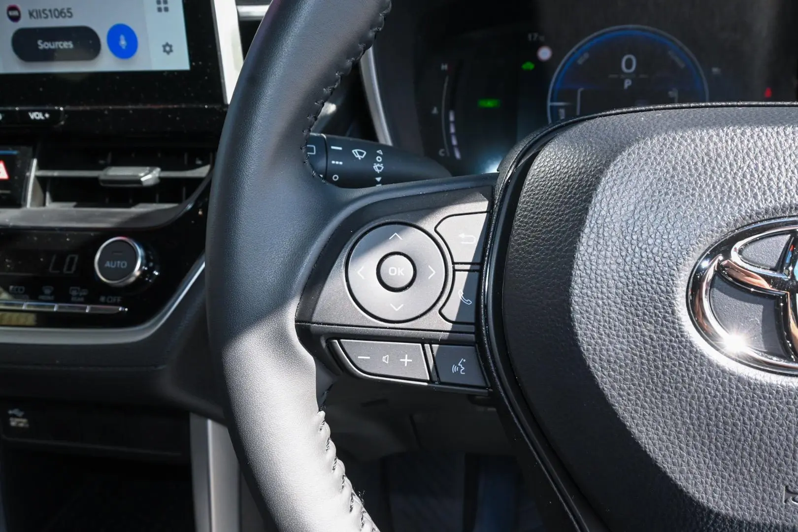 2022 Toyota Corolla Cross Gallery Image 12