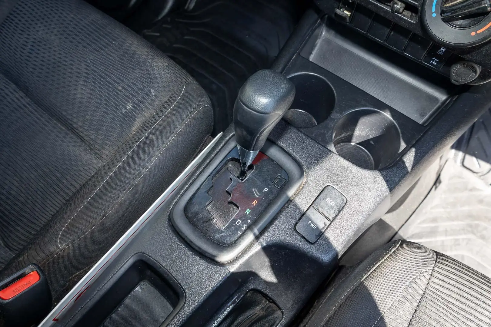 2022 Toyota Hilux Gallery Image 18