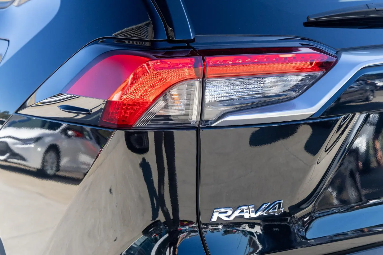2019 Toyota RAV4 Gallery Image 23