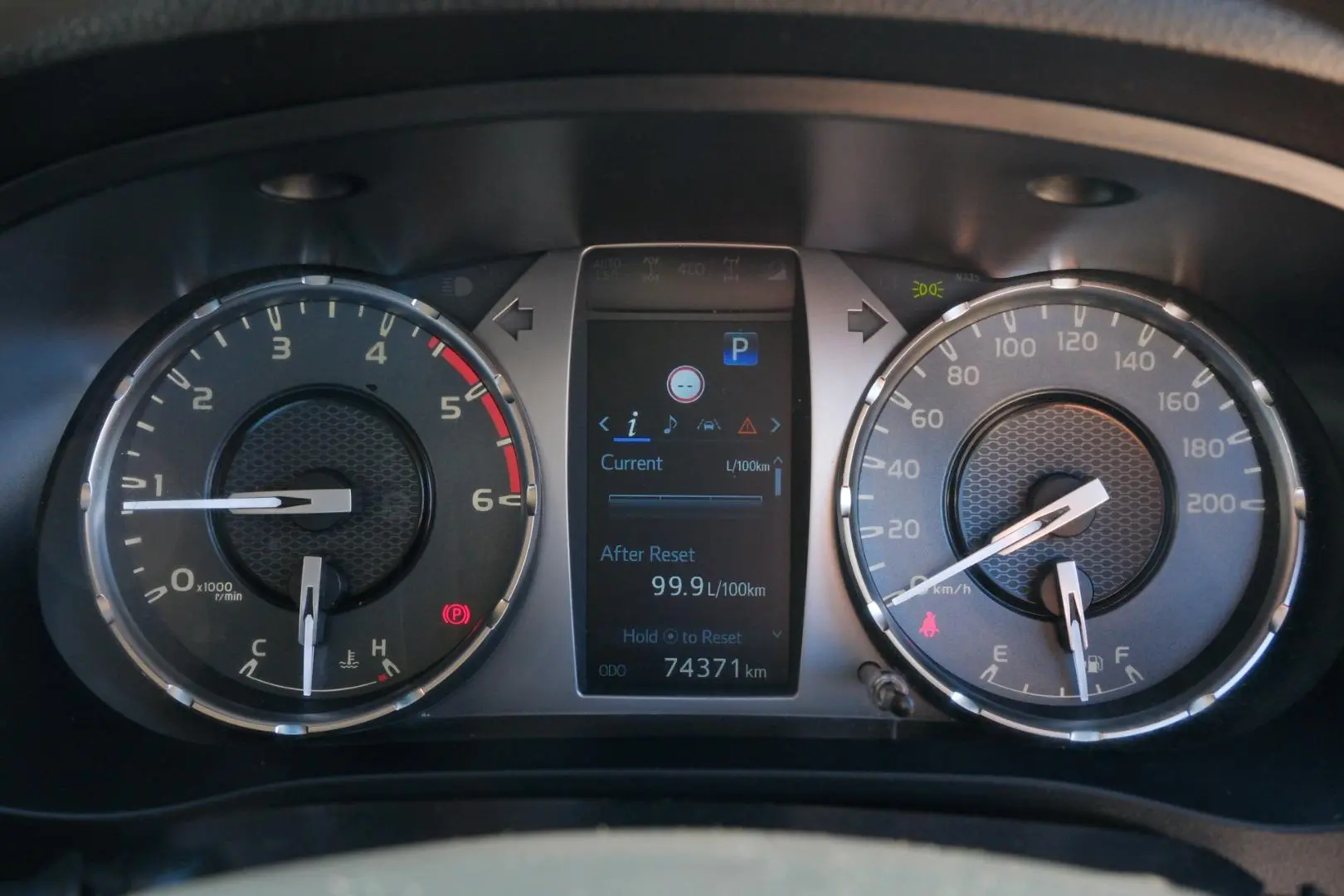 2022 Toyota Hilux Gallery Image 10