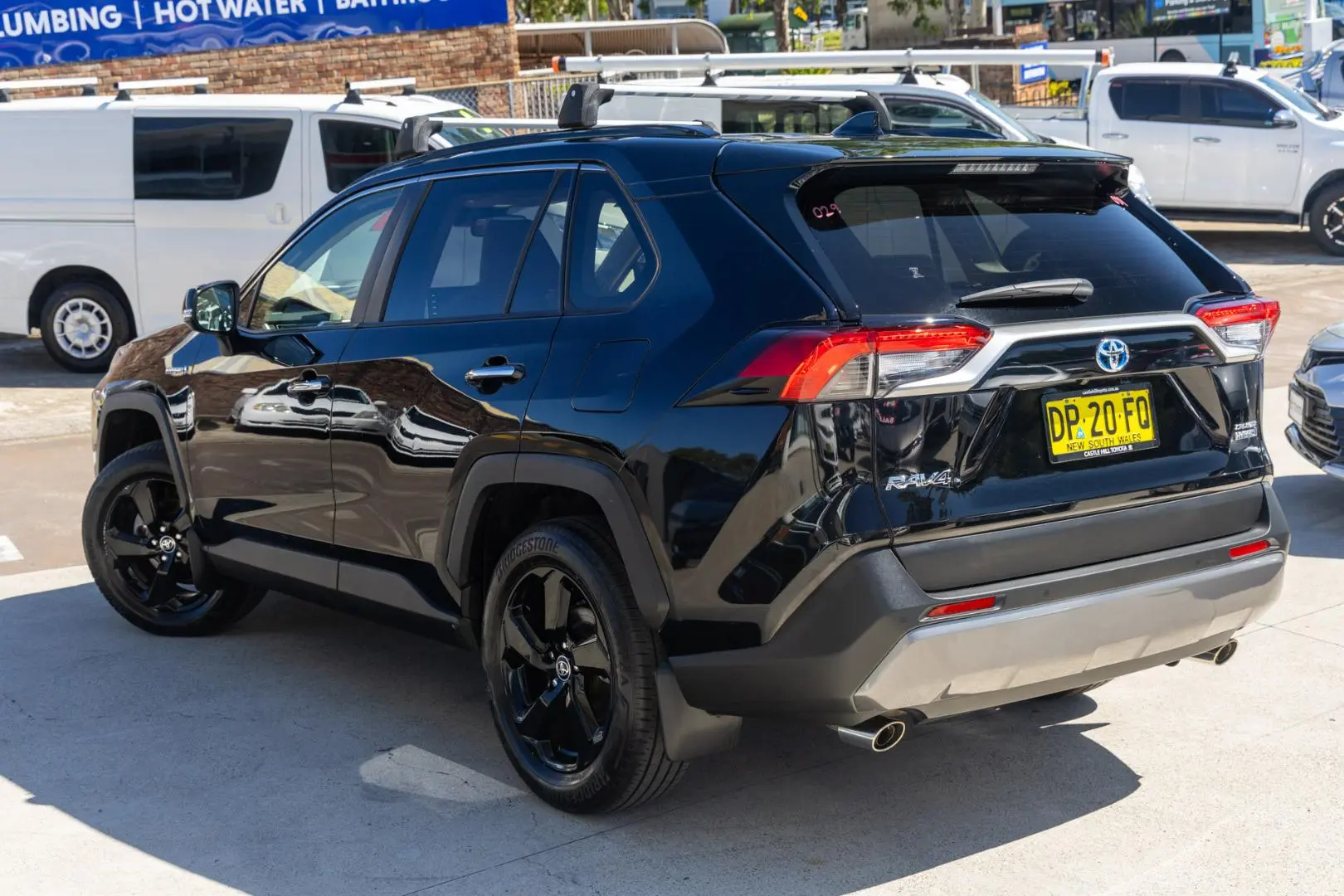 2021 Toyota RAV4 Gallery Image 2