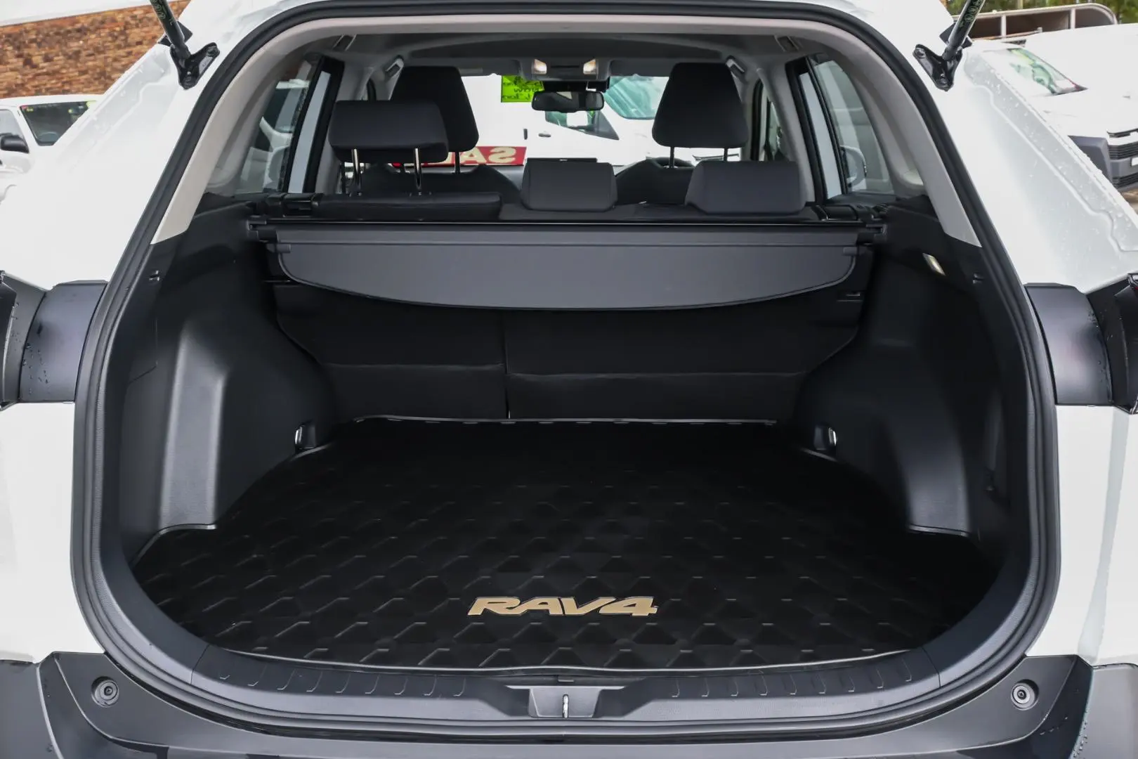 2024 Toyota RAV4 Gallery Image 20