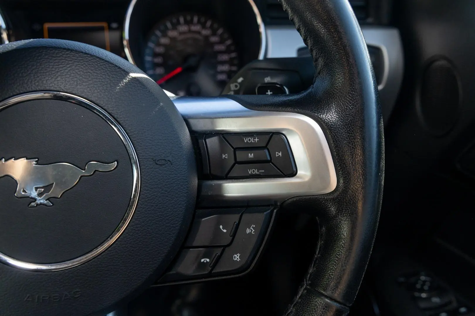 2017 Ford Mustang Gallery Image 12