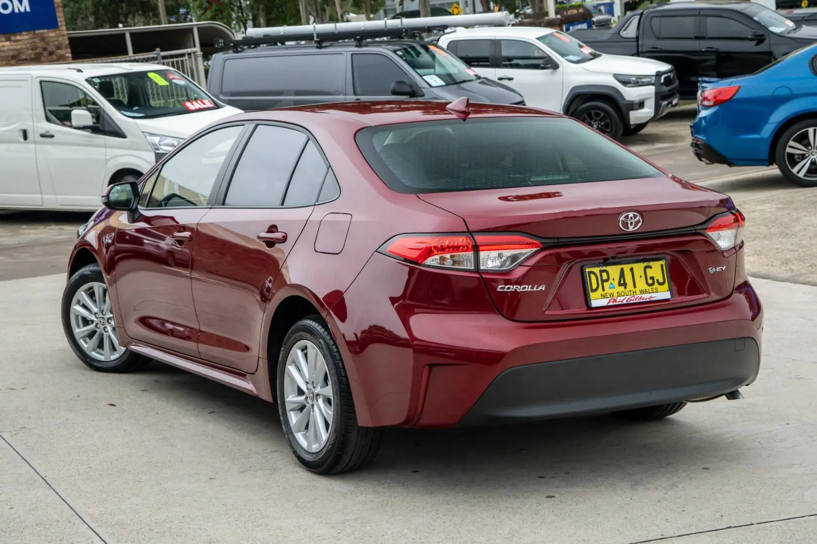 2025 Toyota Corolla Gallery Image 2