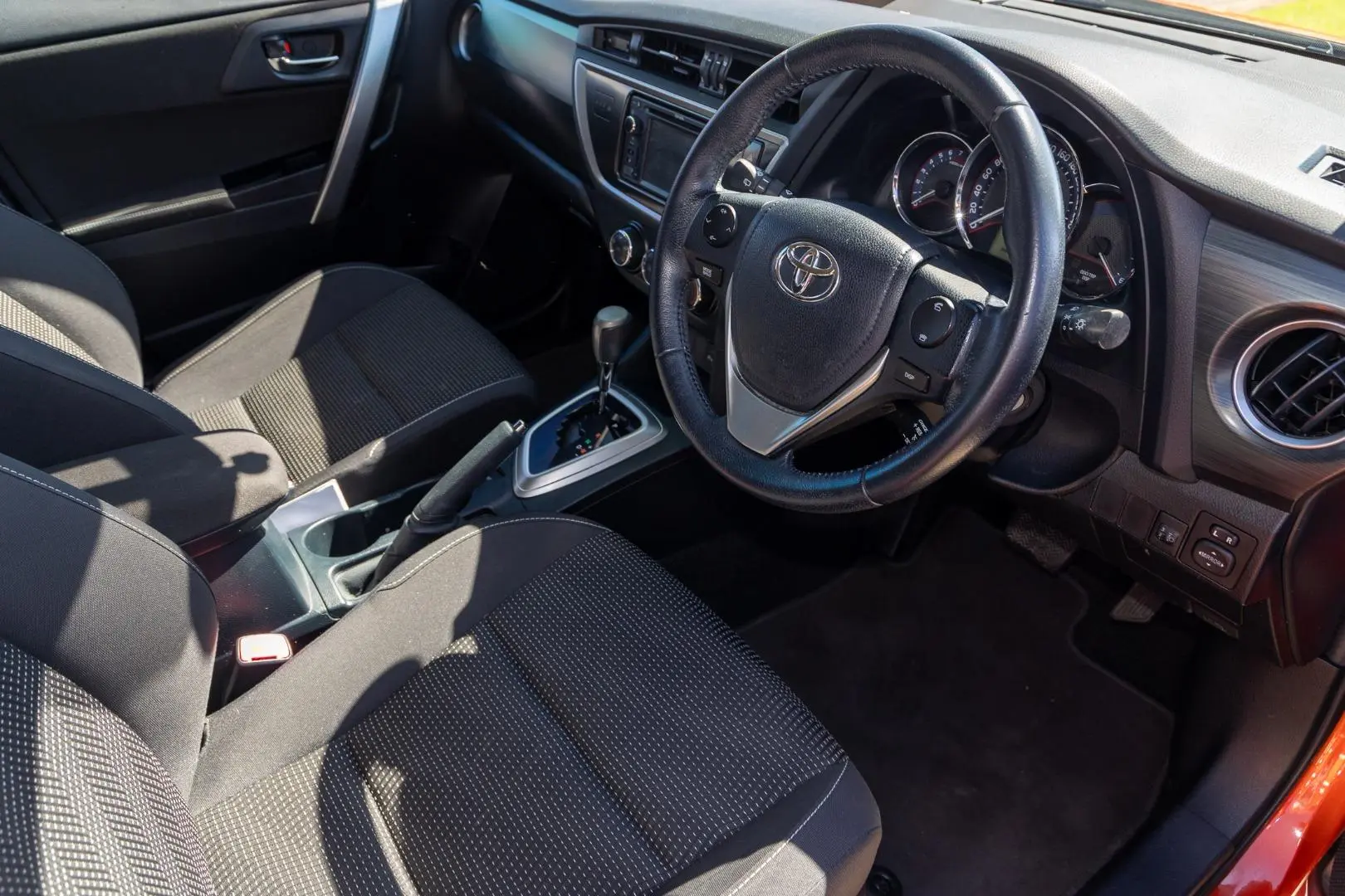 2014 Toyota Corolla Gallery Image 7