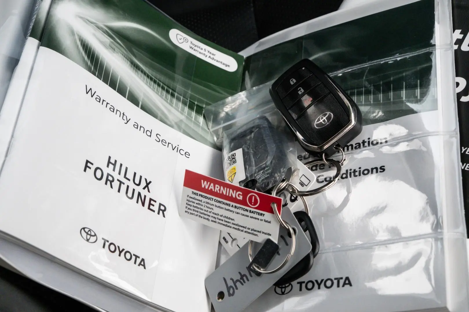 2023 Toyota Hilux Gallery Image 14