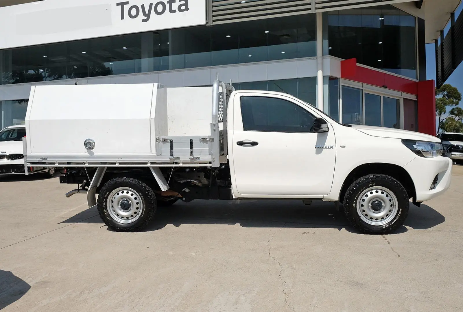 2020 Toyota Hilux Image 3