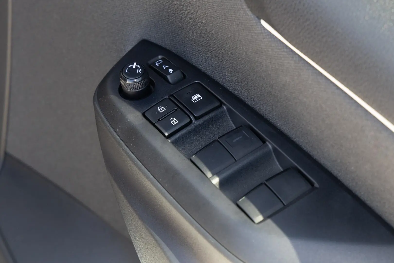2020 Toyota Yaris Gallery Image 19