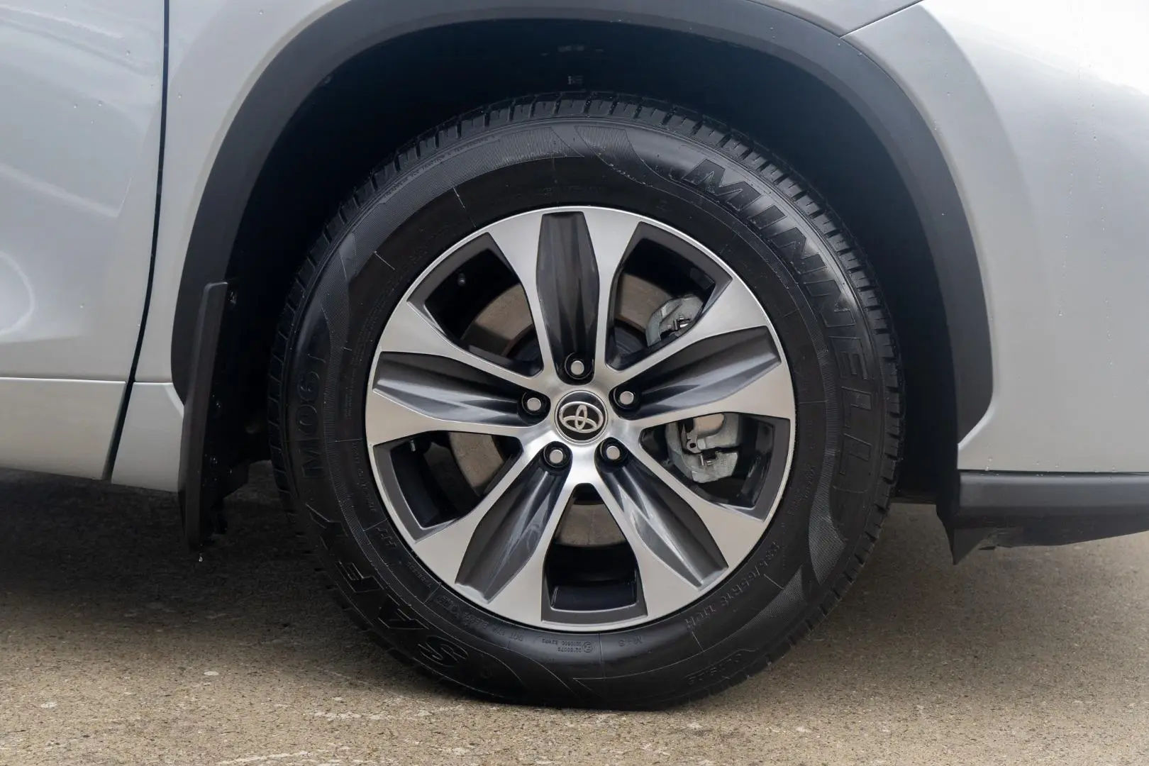 2021 Toyota Kluger Gallery Image 21