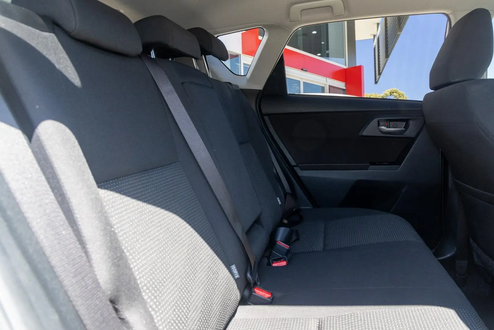 2015 Toyota Corolla Gallery Image 9