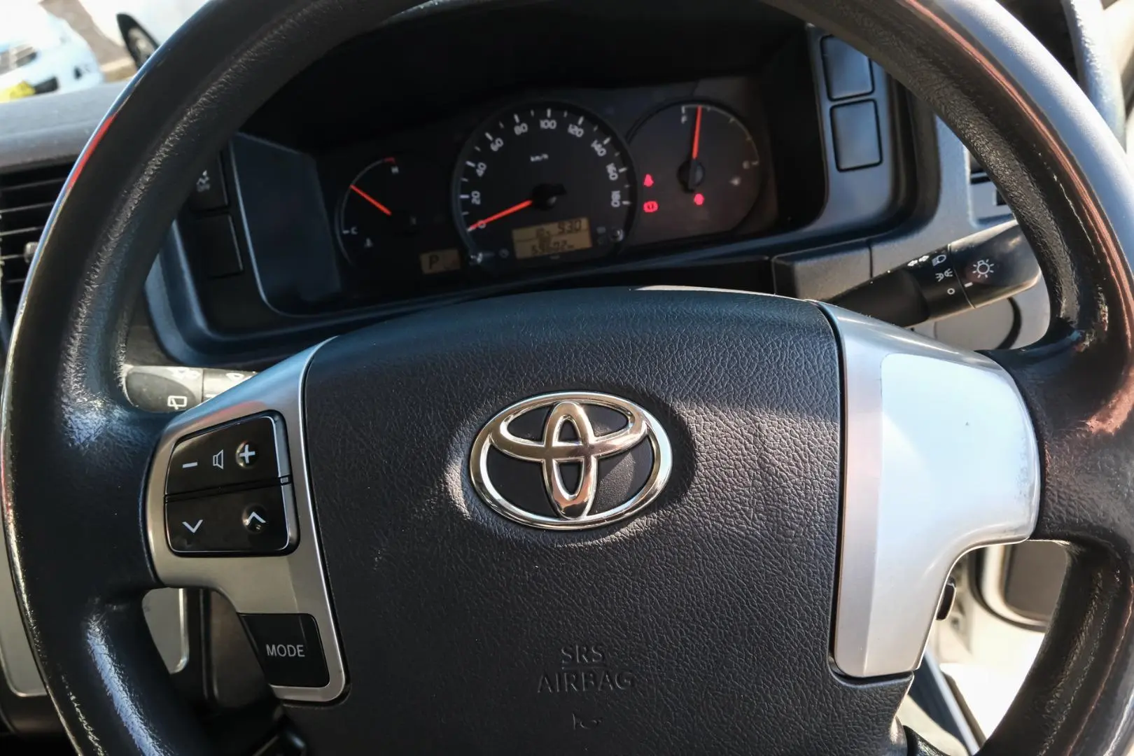 2018 Toyota Hiace Gallery Image 15