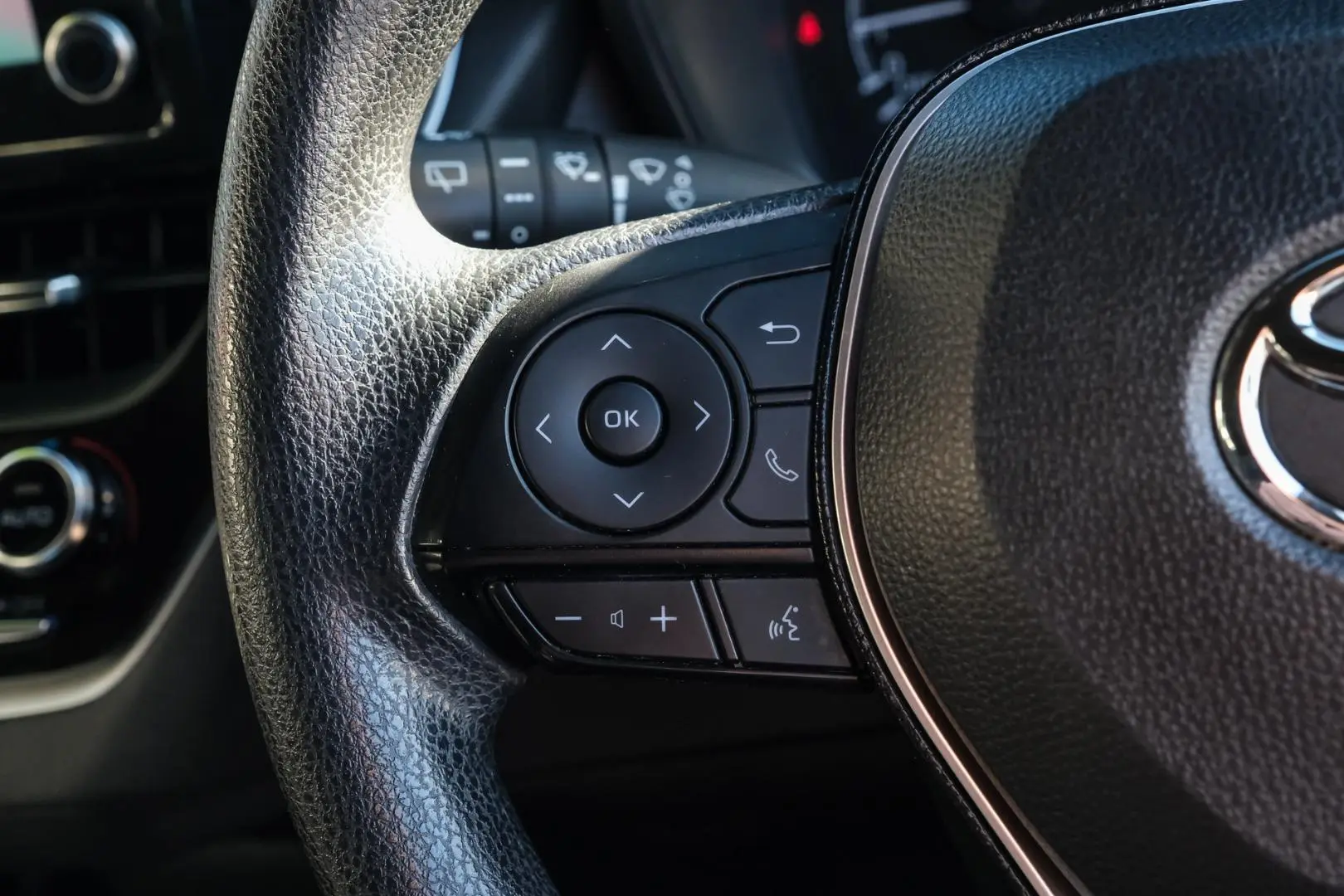 2020 Toyota Corolla Gallery Image 17