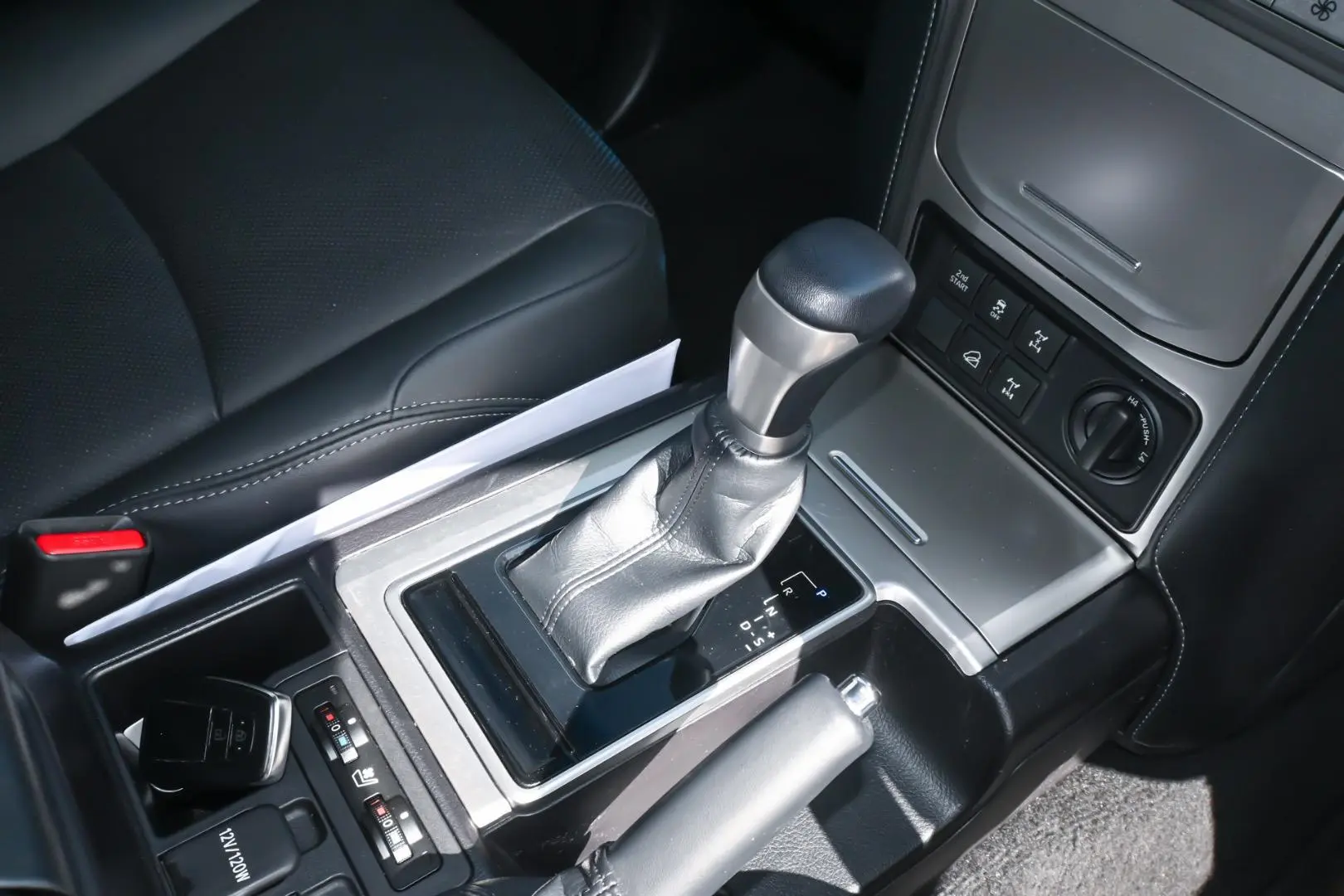 2023 Toyota Landcruiser Prado Gallery Image 14