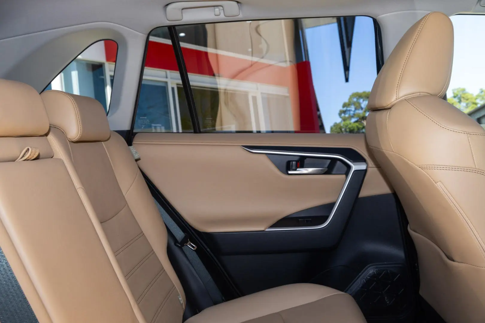 2021 Toyota RAV4 Gallery Image 9