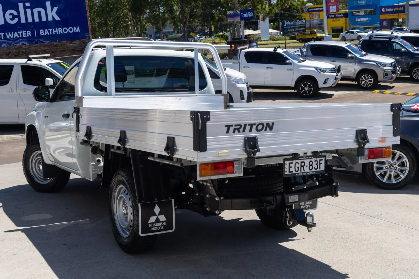 2019 Mitsubishi Triton Gallery Image 2