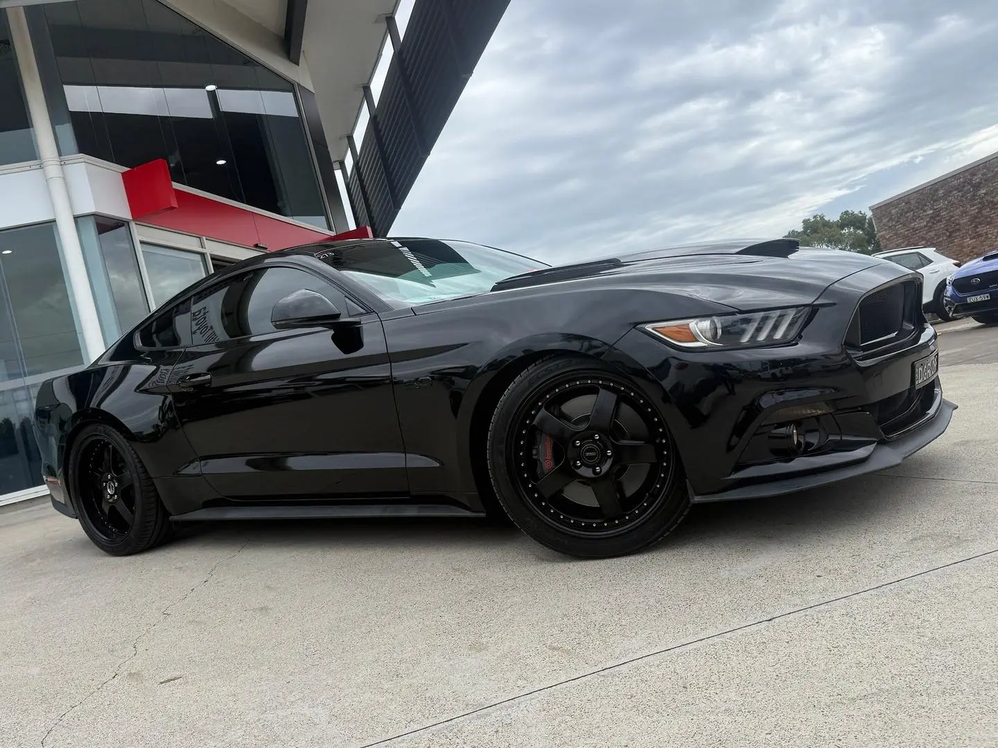 2017 Ford Mustang Gallery Image 5