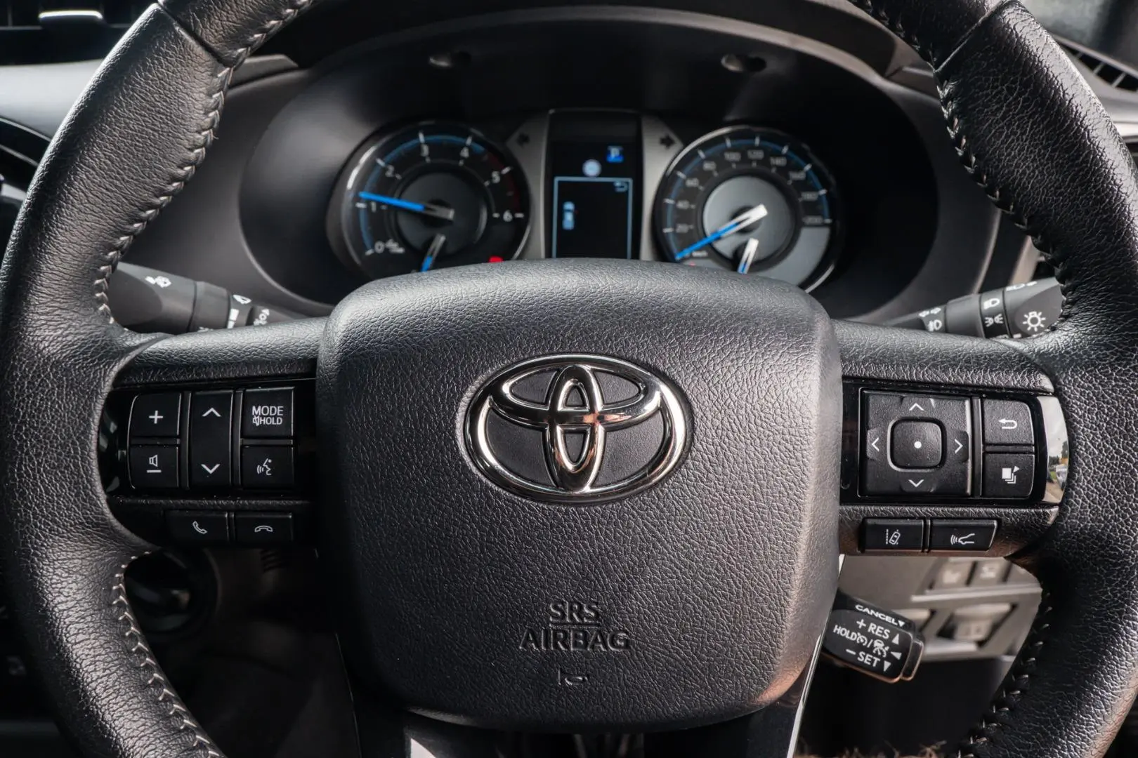 2023 Toyota Hilux Gallery Image 16